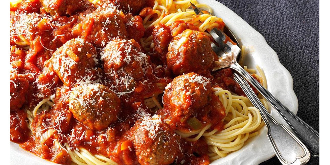 Slow cooker meatballs in tomato sauce