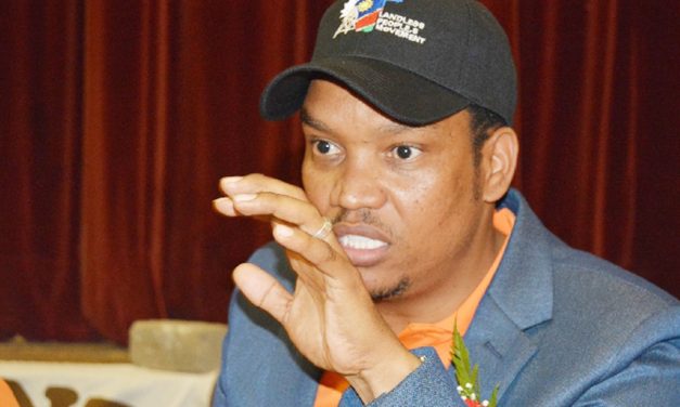 Swartbooi threatens to report PM to ACC
