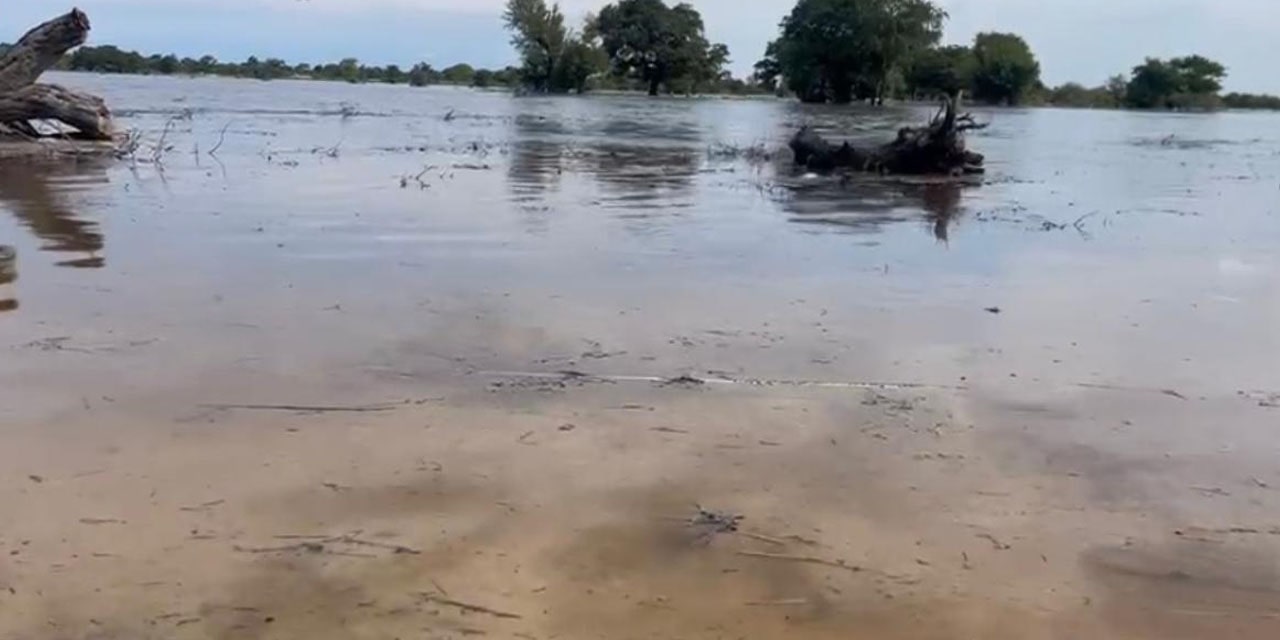 Ohangwena flood water moving inward, Oshana ropes in helicopter