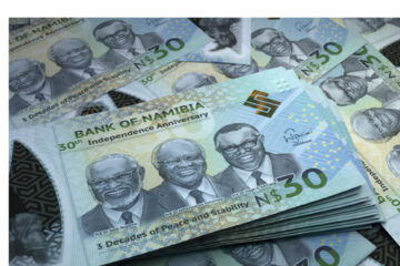 Simonis sees GDP growing at 3.7%