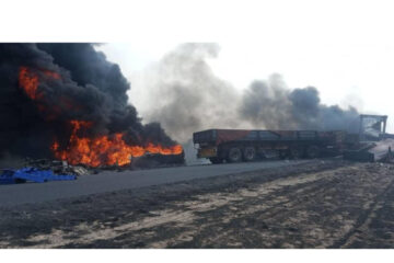Two Namibian long-distance trucks burn in Botswana after crash