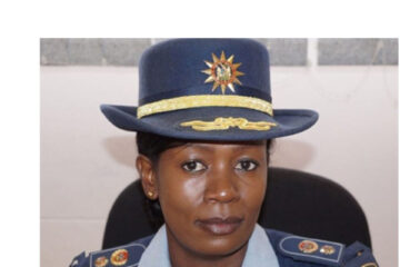 Police impostors threatening the public with warrants of arrest