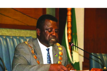 OBSERVER COASTAL | Walvis Bay mayor vows to extinguish landfill fires