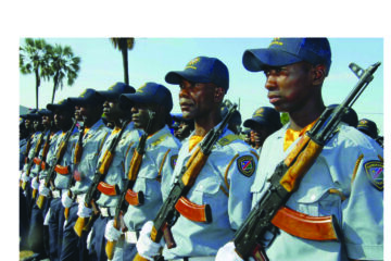 Pressure builds over police pay and new intakes