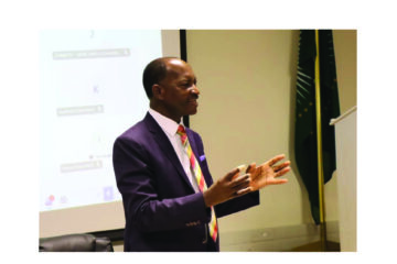 Noa tells staff to focus on law, not social media pressure