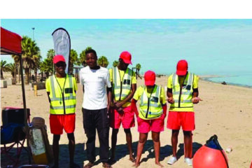 OBSERVER COASTAL | Lifeguards warn of drowning risks as heatwave hits coast