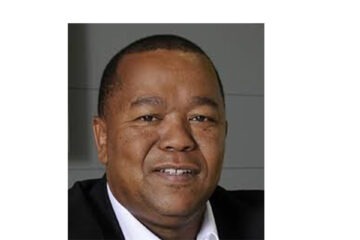 Woolworths awards new CEO R70m in shares