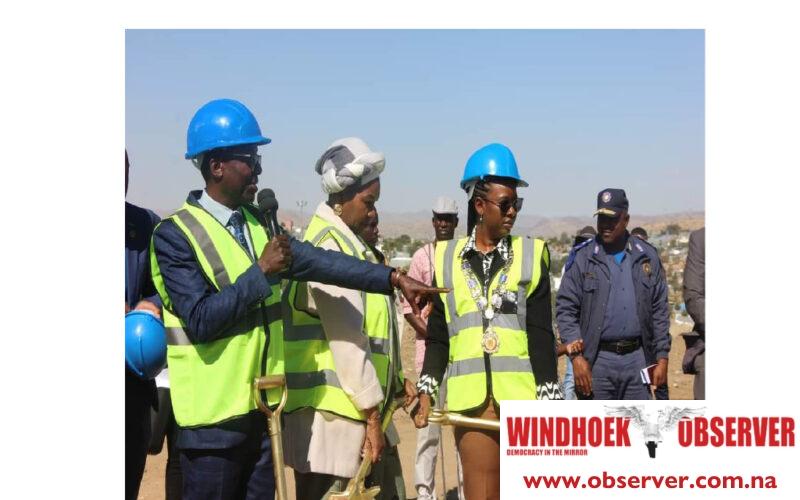 Minister heckled by Havana residents