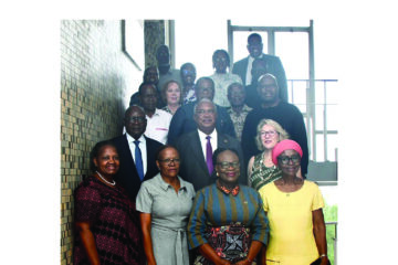 Minister urges former ambassadors to guide foreign policy